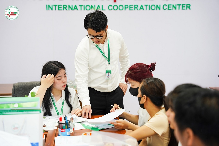 Đăng ký xét tuyển ngay để trở thành tân sinh viên Cao đẳng Dược Hà Nội