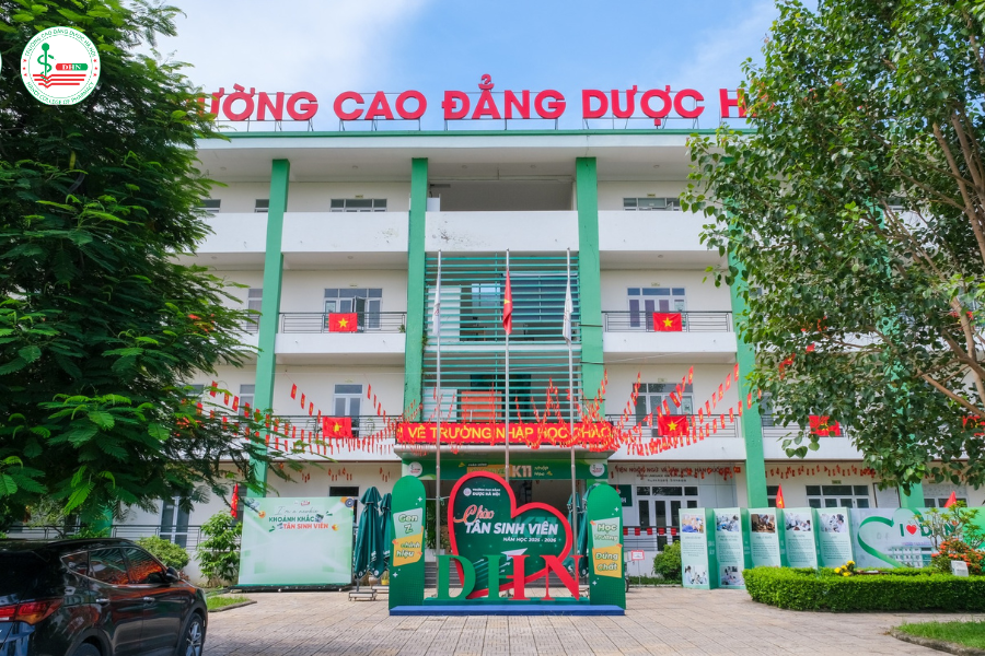 Cao đẳng Dược Hà Nội là địa chỉ đào tạo được nhiều học viên tin tưởng