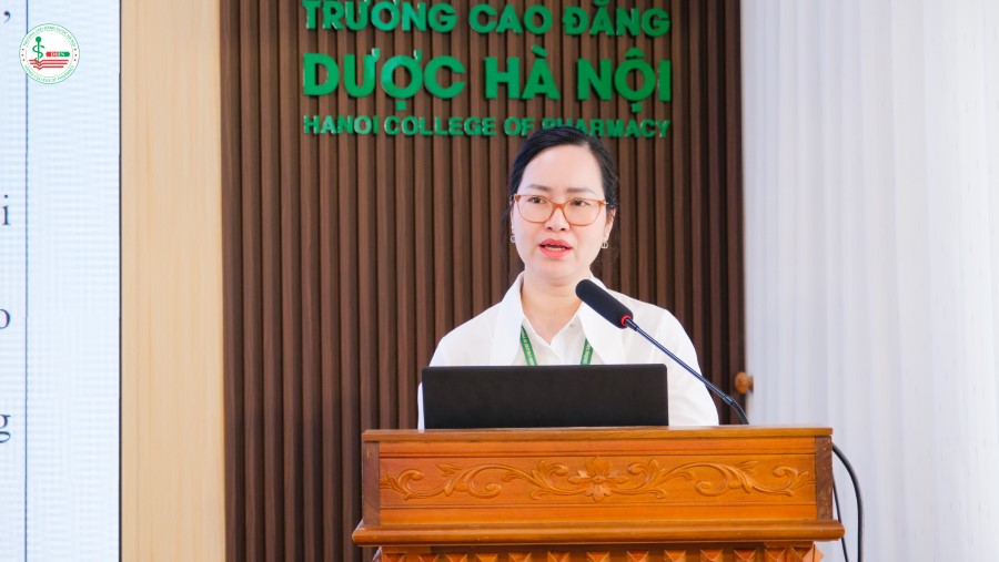 Cô Lê Huyền Trang – Trưởng phòng Công tác Học sinh, Sinh viên