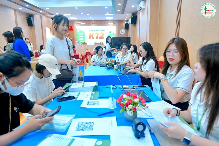 Lựa chọn học ng&agrave;nh Điều dưỡng tại Trường Cao đẳng Dược H&agrave; Nội l&agrave; lựa chọn ho&agrave;n hảo d&agrave;nh cho bạn
