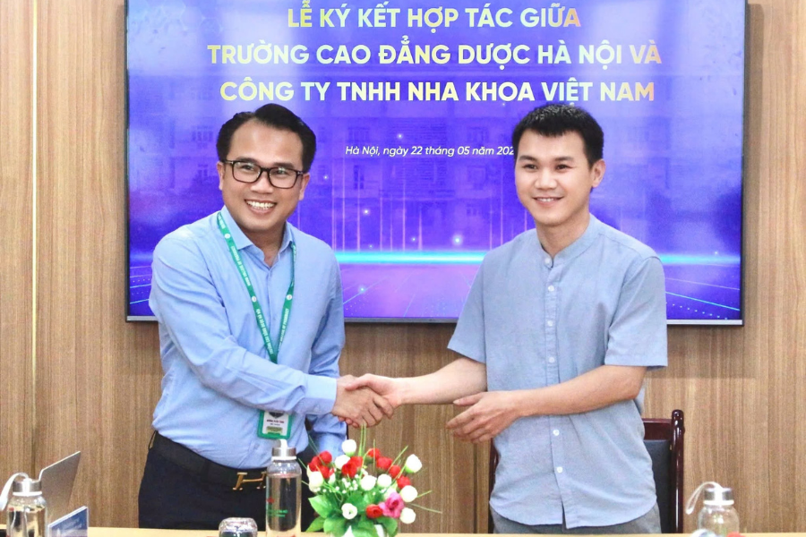 Trường Cao đẳng Dược H&agrave; Nội c&oacute; mối li&ecirc;n kết chặt chẽ với hệ thống c&aacute;c bệnh viện, ph&ograve;ng kh&aacute;m nha khoa
