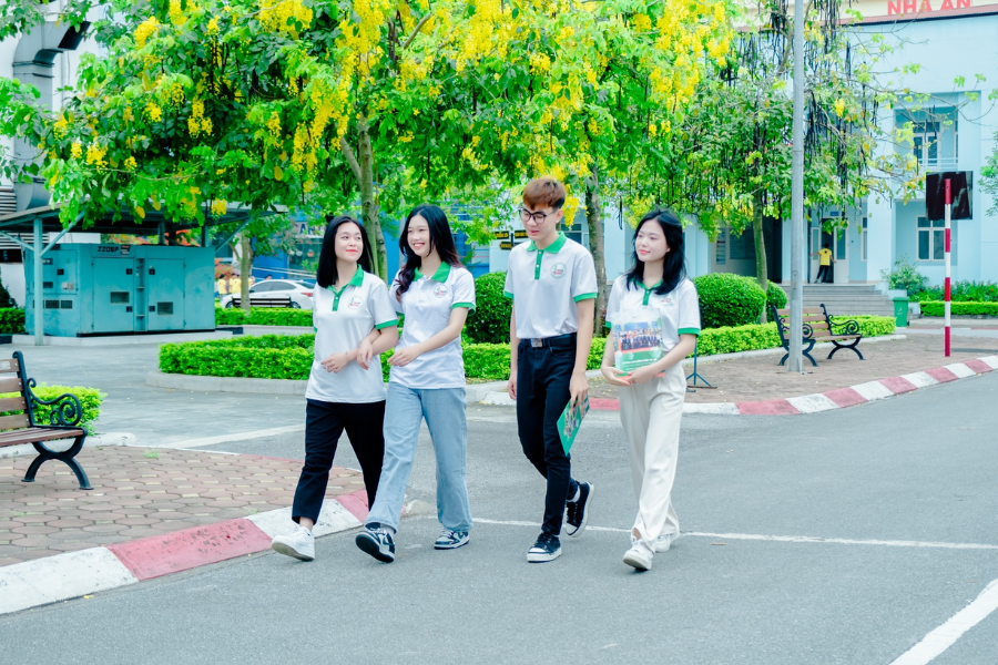 Cảm nhận thực tế từ sinh viên là thước đo quan trọng cho uy tín của Cao đẳng Dược Hà Nội