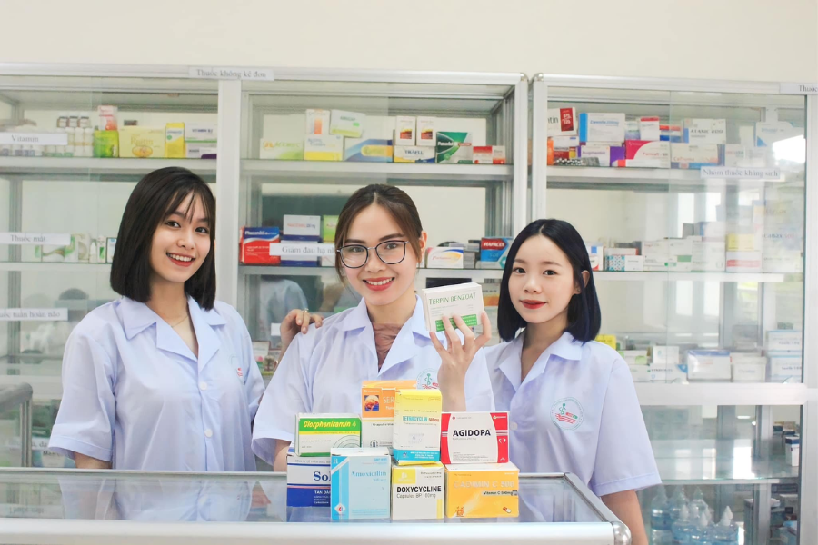 Chọn ngành Dược học tại Cao đẳng Dược Hà Nội - bước khởi đầu bền vững cho hành trình chinh phục đam mê Y Dược