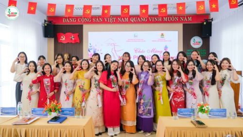Trường Cao đẳng Dược Hà Nội rạng rỡ chào mừng Ngày Phụ nữ Việt Nam 20/10