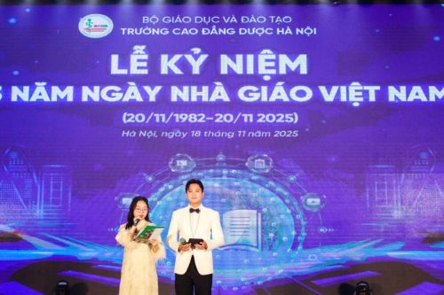 Cao đẳng Dược Hà Nội long trọng tổ chức Lễ kỷ niệm 43 năm Ngày Nhà giáo Việt Nam