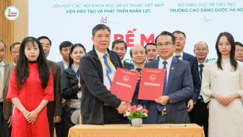 Cao đẳng Dược Hà Nội đạt tiêu chuẩn kiểm định trong đợt Đánh giá ngoài Cơ sở giáo dục nghề nghiệp