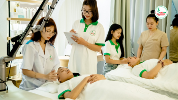 Báo cáo cơ sở vật chất, thiết bị đào tạo ngành Chăm sóc sắc đẹp