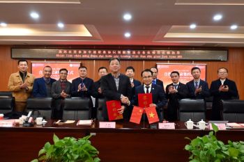 Cao đẳng Dược Hà Nội ký kết hợp tác chiến lược với Cao đẳng Kĩ thuật nghề Y tế Nam Kinh (Trung Quốc)