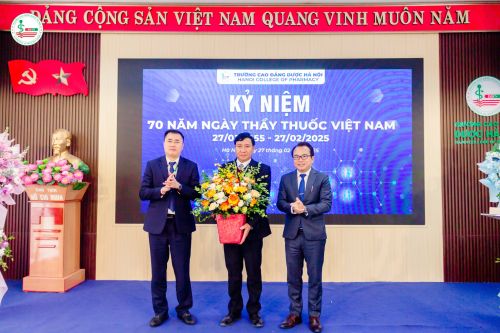 Trường Cao đẳng Dược Hà Nội long trọng tổ chức Lễ kỷ niệm 70 năm Ngày Thầy thuốc Việt Nam