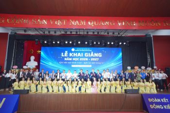 Trường Cao đẳng Dược Hà Nội long trọng tổ chức Lễ Khai giảng năm học 2026 - 2027: “Khởi đầu một hành trình - Kiến tạo một tương lai”