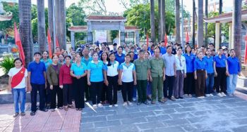 Hướng tới kỷ niệm Ngày Thương binh - Liệt sĩ - Công đoàn Trường Cao đẳng Dược Hà Nội tri ân Anh hùng Liệt sĩ
