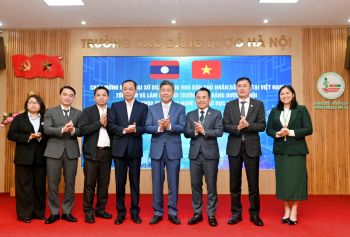 Trường Cao đẳng Dược Hà Nội đón tiếp và làm việc với đoàn Đại sứ quán CHDCND Lào tại Việt Nam