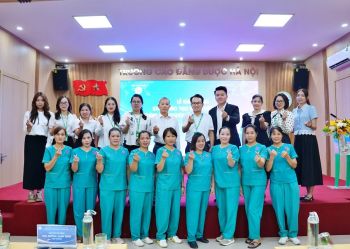 Khai giảng khóa học kỹ năng chăm sóc người bệnh và người cao tuổi