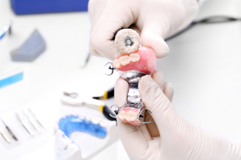 Ngành Kỹ thuật phục hình răng cơ hội việc làm và mức thu nhập hấp dẫn ra sao?