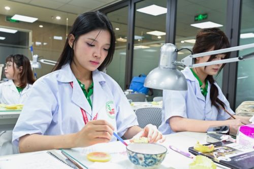 Ngành kỹ thuật phục hình răng cơ hội việc làm rộng mở với thu nhập hấp dẫn