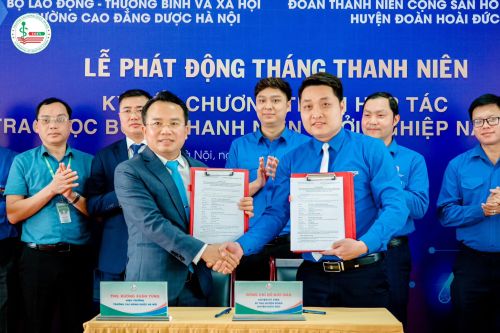 Trường Cao đẳng Dược Hà Nội “Ký kết chương trình hợp tác hỗ trợ học bổng Thanh niên khởi nghiệp 2024” với Huyện đoàn Hoài Đức.