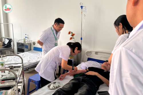 Bằng tiêm truyền cơ bản: Giá trị và cơ hội nghề nghiệp trong ngành Y tế