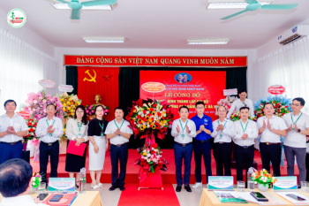 Lễ ra mắt chi bộ Đảng Trường Cao đẳng Dược Hà Nội
