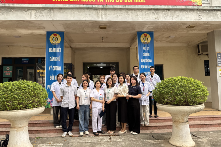 Sinh viên Dược khoá 9 bắt đầu đợt thực tập tại Bệnh viện Đa khoa Hoài Đức