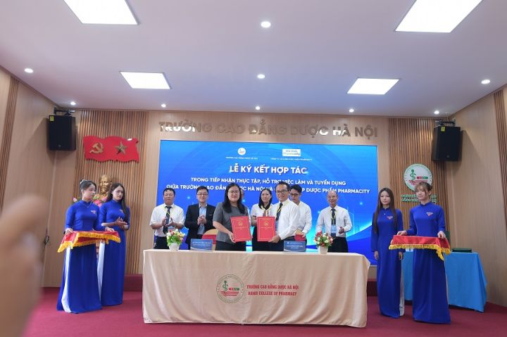 Trường Cao đẳng Dược Hà Nội ký kết hợp tác cùng Pharmacity: Tăng cường đào tạo thực tiễn, mở rộng cơ hội nghề nghiệp cho sinh viên ngành Dược