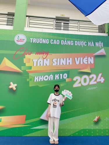 Cao đẳng Dược Hà Nội đạt gần 50% chỉ tiêu tuyển sinh trong ngày nhập học đợt 1