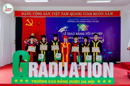 Gợi ý các trường liên thông ngành Dược uy tín tại Hà Nội
