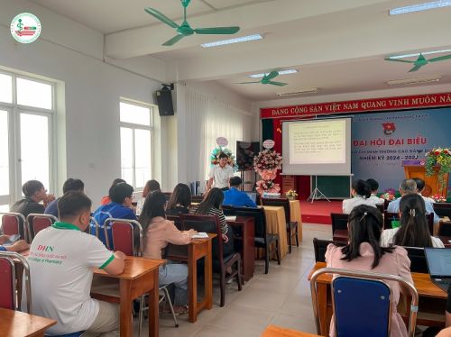 Tổ chức bồi dưỡng chuyên môn đội ngũ cán bộ, giảng viên chào mừng kỷ niệm 10 năm thành lập trường và khai giảng năm học mới