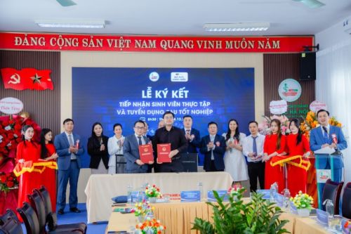 Ký kết hợp tác “Tiếp nhận sinh viên thực tập và tuyển dụng sau ra trường” với Công ty Cổ phần Dược phẩm FPT Long Châu
