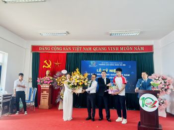 Lễ mít-tinh kỉ niệm ngày Nhà giáo Việt Nam 20/11 của Trường Cao đẳng Dược Hà Nội